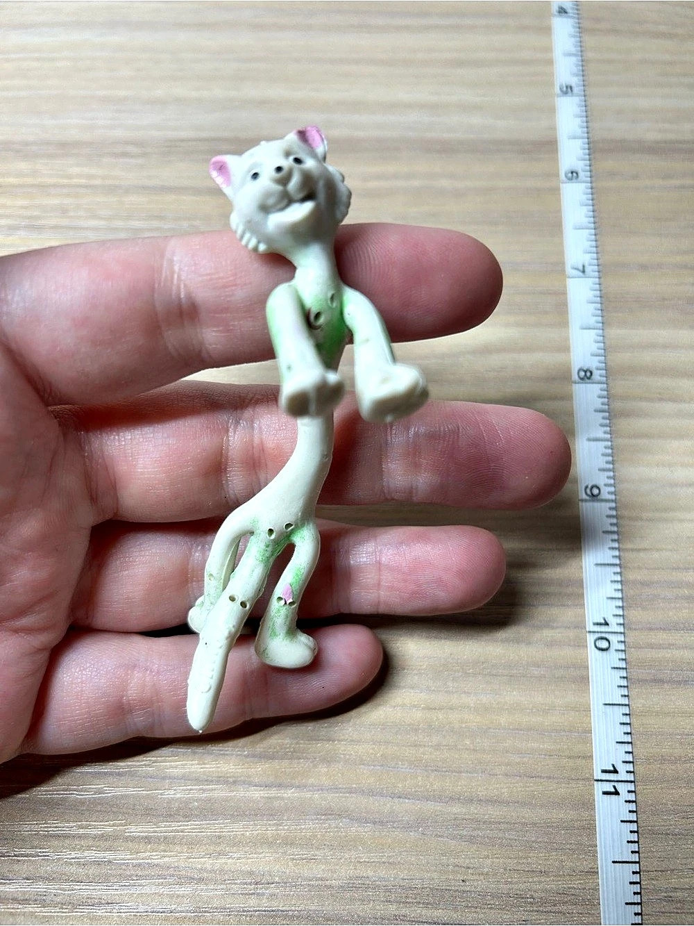 vintage flexible bendable cat figurine